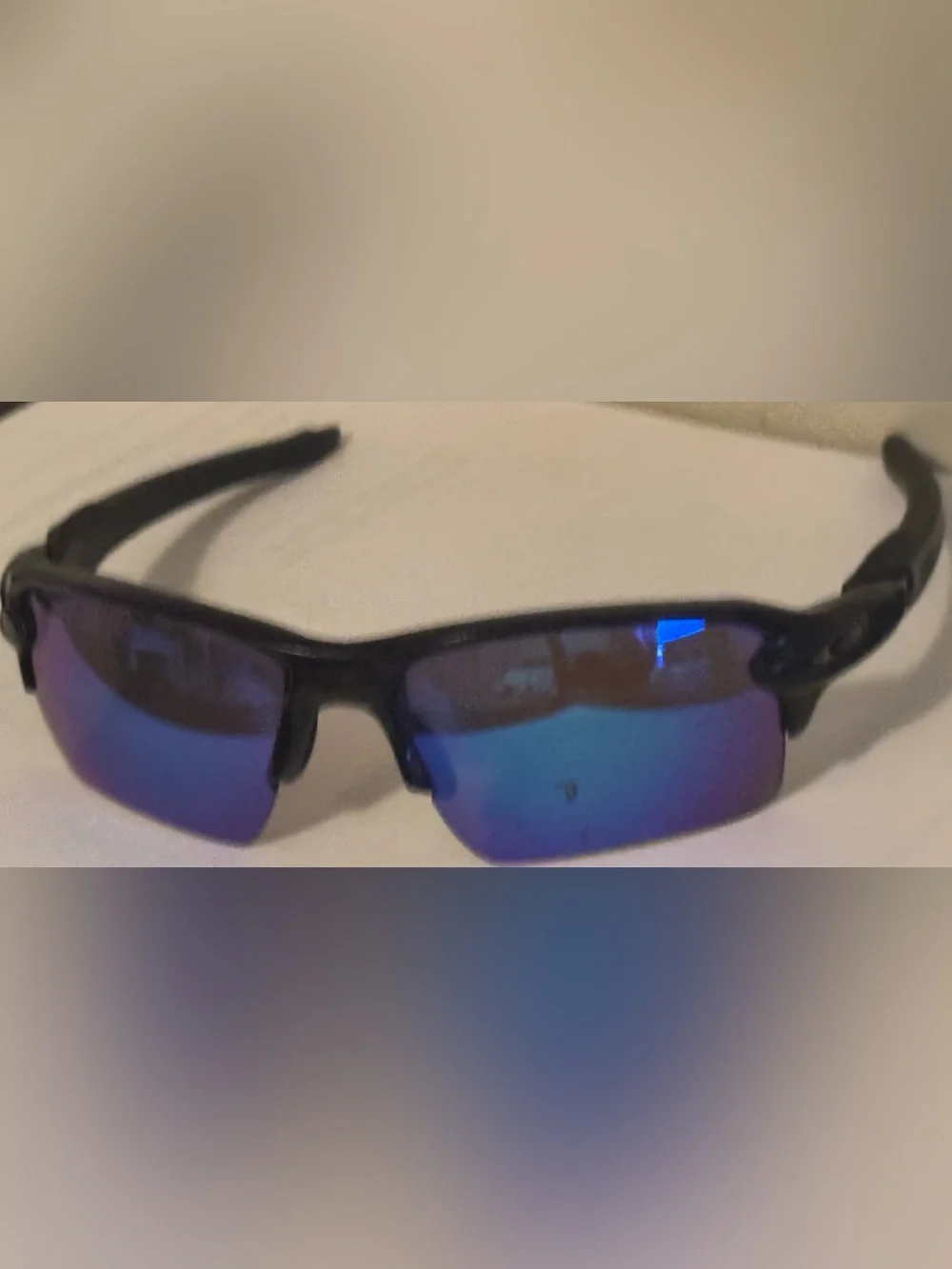 Oakley Men's Matte Black Frame Sunglasses with Blue Mirrored Lense